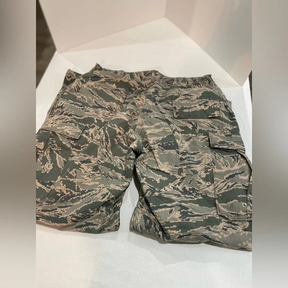Men's digital Camouflage Cargo Pants - Picture 2 of 6